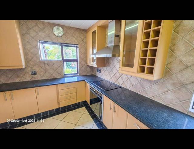 2 BEDROOM TOWNHOUSE FOR SALE IN MAGALIESSIG